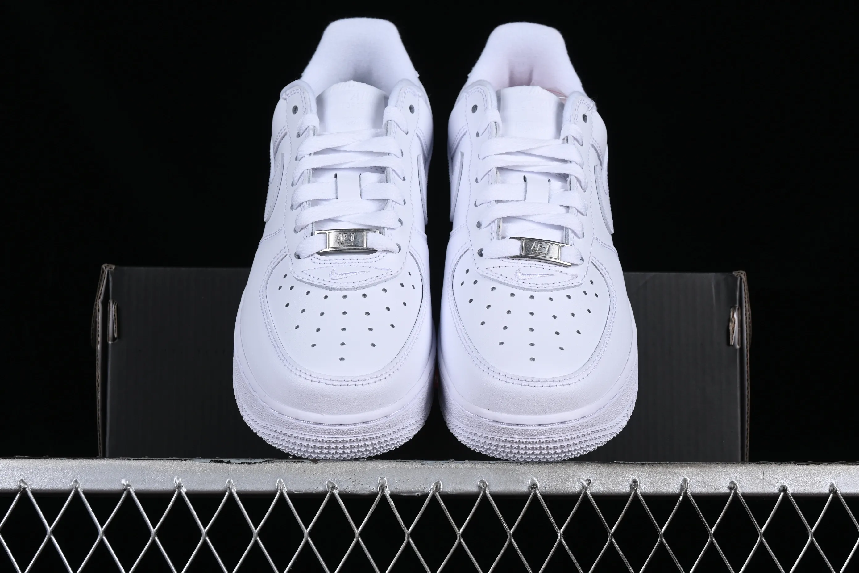 All categories Nk Air Force 1 Air Force series Nk Air Force 1 Low Air Force low-top Supreme x Nk Air Force 1 Low joint model Air Force 1 low-top casual sneakers CU9225-100